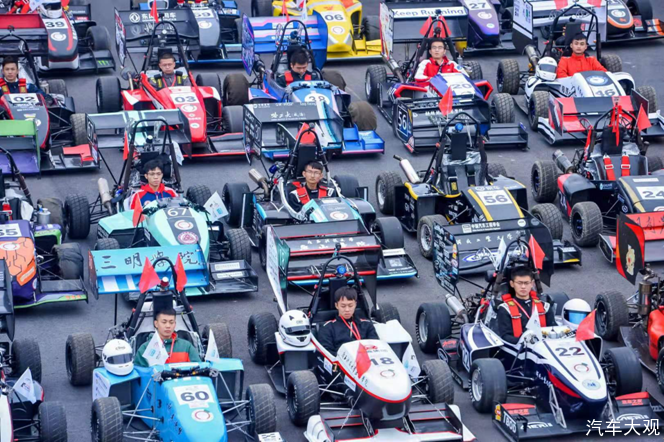 汽车大赛于2019年10月8日 至10月12日在湖北襄阳梦想方程式赛车场举行