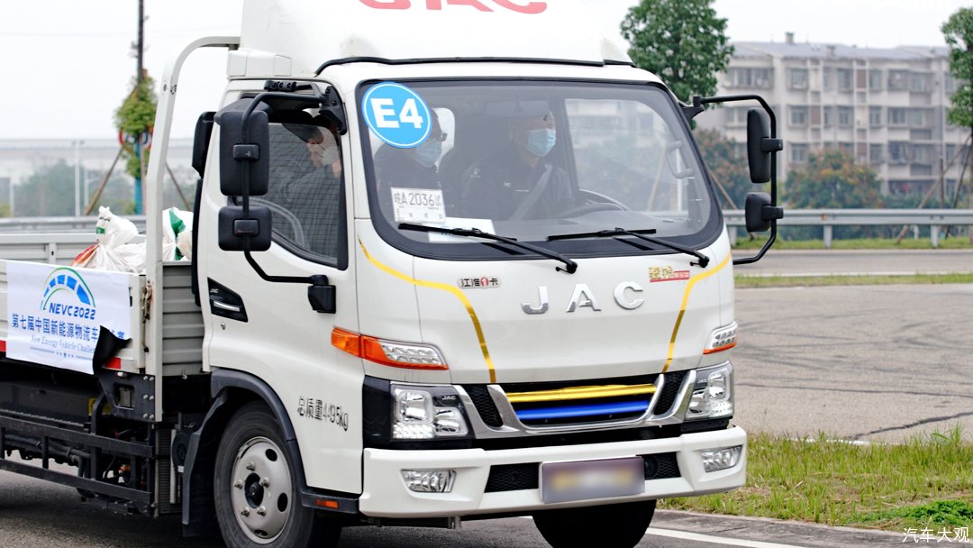 经营家居20年，从雇车到买车，他的江淮1卡骏铃为什