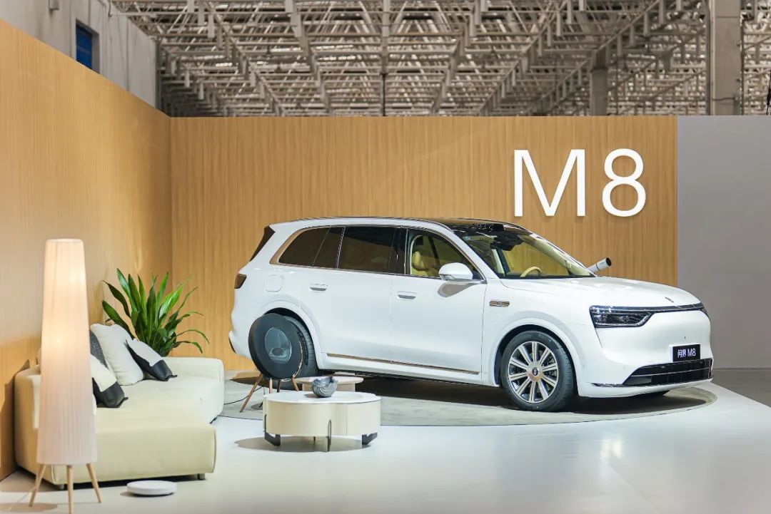  赛力斯现象级成功背后的商业逻辑：问界M8为何能再