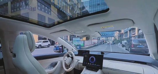 自动驾驶十字路口：L3成“甩锅”鸡肋，L4是画饼狂欢？